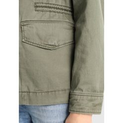Kurtki damskie: Abercrombie & Fitch TWILL SHACKET Kurtka wiosenna olive