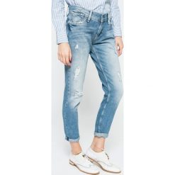 Pepe Jeans - Jeansy. Niebieskie boyfriendy damskie marki Pepe Jeans. W wyprzedaży za 299,90 zł.