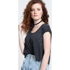 Review - Top. Szare topy damskie marki Review, s, z elastanu, z okrągłym kołnierzem. W wyprzedaży za 29,90 zł.