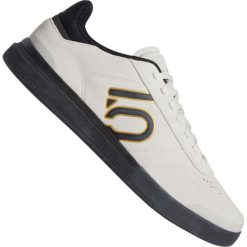 Buty adidas Sleuth Dlx M BC0661. Czarne buty sportowe męskie Adidas, na wiosnę, ze skóry, bez zapięcia. W wyprzedaży za 499,00 zł.