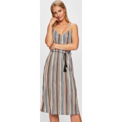 Answear - Sukienka. Sukienki damskie ANSWEAR, na co dzień, s, bez wzorów, z poliesteru, casualowe, bez kołnierzyka, bez rękawów, mini, proste. Za 139,90 zł.