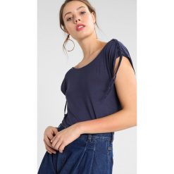 T-shirty damskie: khujo MALUSA Tshirt z nadrukiem mid blue