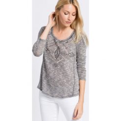 Swetry klasyczne damskie: Review – Sweter