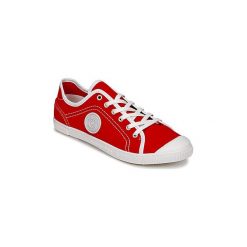 Buty Pataugas BAHER-T-COQUELICOT. Czerwone trampki i tenisówki damskie marki Pataugas, bez wzorów, bez zapięcia. Za 279,20 zł.