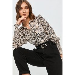 Answear Lab - Koszula. Czarne bluzki damskie Answear Lab, s, bez wzorów, z poliesteru, klasyczne, z klasycznym kołnierzykiem, z długim rękawem. Za 139,90 zł.