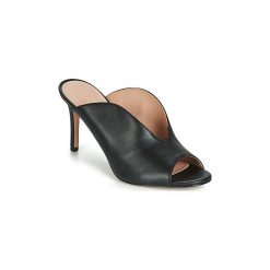Klapki KG by Kurt Geiger BROADWICK. Czarne klapki damskie marki KG by Kurt Geiger, bez wzorów, bez obcasa. Za 749,00 zł.