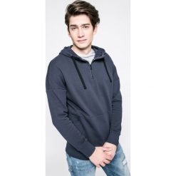 Tom Tailor Denim - Bluza. Niebieskie bluzy męskie marki TOM TAILOR DENIM, s, z aplikacjami, z bawełny, z kapturem, z krótkim rękawem, krótkie, z kapturem. W wyprzedaży za 99,90 zł.