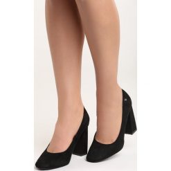 Czarne Czółenka Take No More. Czarne buty ślubne damskie Born2be, na wysokim obcasie, na słupku. Za 79,99 zł.