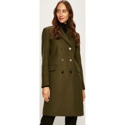 Calvin Klein - Płaszcz. Zielone kurtki damskie Calvin Klein, bez wzorów, z bawełny, klasyczne. W wyprzedaży za 1099,00 zł.