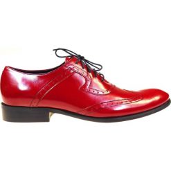 Czerwone męskie buty wizytowe - brogsy F4 T46. Czerwone buty wizytowe męskie Faber - Obuwie męskie, ze skóry, bez zapięcia. W wyprzedaży za 269,10 zł.