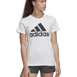 ADIDAS MUST HAVES BADGE OF SPORT > FQ3238. Bluzki sportowe damskie Adidas, l, bez wzorów, z bawełny, bez kołnierzyka, z krótkim rękawem, krótkie, bez kaptura. Za 99,99 zł.
