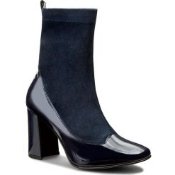Botki SERGIO BARDI - Eulalia FW127288517LM 619. Niebieskie botki damskie na obcasie marki Sergio Bardi, z lakierowanej skóry. W wyprzedaży za 219,00 zł.