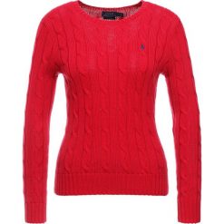 Polo Ralph Lauren JULIANNA Sweter new red. Czerwone swetry klasyczne damskie marki Polo Ralph Lauren, xl, z bawełny. Za 589,00 zł.