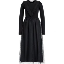 Sukienka koktajlowa Red Valentino SR0KDA93. Czarne sukienki damskie Red Valentino, m, bez wzorów, z wiskozy, wizytowe, bez kołnierzyka, bez rękawów. W wyprzedaży za 1259,00 zł.