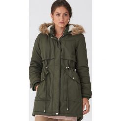 Parka z futrzanym kapturem - Khaki. Brązowe parki damskie House, xl, z futra. W wyprzedaży za 249,99 zł.