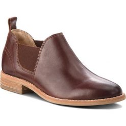 Półbuty CLARKS - Edenvale Page 261362764 Dark Tan Leather. Brązowe creepersy damskie Clarks, z materiału, na płaskiej podeszwie. Za 399,00 zł.
