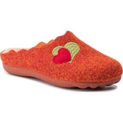Kapcie MANITU - 320597 Orange 62. Pomarańczowe klapki damskie Manitu, bez wzorów, z tworzywa sztucznego, bez obcasa. Za 149,00 zł.
