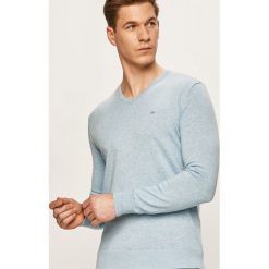 Tom Tailor Denim - Sweter. Pomarańczowe swetry męskie TOM TAILOR DENIM, s, bez wzorów, z bawełny, bez kołnierzyka, bez kaptura. W wyprzedaży za 89,90 zł.