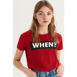 T-shirt z nadrukiem - Czerwony. Czerwone t-shirty damskie Sinsay, l, z nadrukiem. Za 19,99 zł.