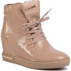 Sneakersy CARINII - B5486 O31-000-000-B88. Brązowe półbuty damskie Carinii, ze skóry. W wyprzedaży za 359,00 zł.