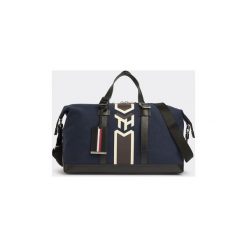 Torby podróżne Tommy Hilfiger AM0AM05048 CANVAS DUFFLE. Niebieskie torby podróżne TOMMY HILFIGER, bez wzorów. Za 933,44 zł.