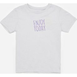 Bawełniany t-shirt z napisem - Jasny szary. Szare t-shirty męskie Reserved, m, z napisami, z bawełny, bez kołnierzyka. Za 14,99 zł.