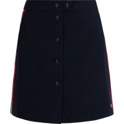 Spódnica trapezowa TOMMY HILFIGER Diana WW0WW25894. Niebieskie spódniczki damskie TOMMY HILFIGER, bez wzorów, z elastanu, mini, trapezowe. W wyprzedaży za 319,00 zł.