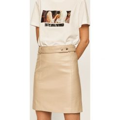 Pepe Jeans - Spódnica Lulu. Brązowe spódniczki damskie Pepe Jeans, na co dzień, s, w paski, z poliesteru, mini, proste. W wyprzedaży za 149,90 zł.