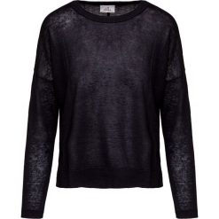 Sweter DEHA EXPRESSION. Białe swetry damskie Deha, na lato, bez wzorów, z wiskozy, wakacyjne, bez rękawów, bez kaptura. Za 630,00 zł.