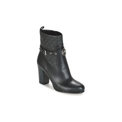 Botki MICHAEL Michael Kors HEATHER BOOTIE. Czarne botki damskie marki MICHAEL Michael Kors, bez obcasa, bez zapięcia. Za 1099,00 zł.