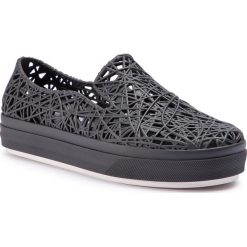 Półbuty MELISSA - Campana Sneaker Ad 32599 Black/White 51492. Czarne półbuty damskie Melissa, na co dzień, bez wzorów, z tworzywa sztucznego, bez obcasa, na płaskiej podeszwie, bez zapięcia. W wyprzedaży za 279,00 zł.