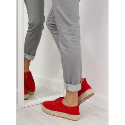 Espadryle damskie czerwone BADAJOZ. Czerwone espadryle damskie FunKee.pl, bez wzorów, z zamszu, na wysokim obcasie. Za 100,99 zł.