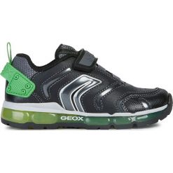 Sneakersy "Android" w kolorze czarnym. Czarne trampki chłopięce geox kids, bez wzorów, z gumy, bez zapięcia. W wyprzedaży za 159,95 zł.
