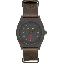 Zegarek kwarcowy w kolorze brązowym. Pomarańczowe, analogowe zegarki męskie Nixon, ze stali. W wyprzedaży za 219,95 zł.