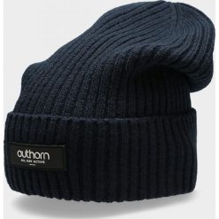 Czapka męska CAM615 - ciemny granat - Outhorn. Czapki męskie Outhorn, na zimę, bez wzorów. Za 39,99 zł.