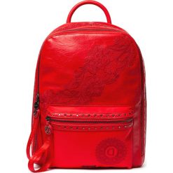 Desigual Melody Nazca Plecak Czerwony. Czerwone plecaki damskie Desigual, bez wzorów, z materiału. Za 395,95 zł.