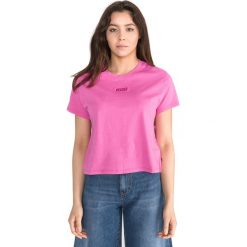 Levi's Koszulka Różowy. Różowe koszulki damskie Levi's®, s, z haftami, z bawełny, bez kołnierzyka. Za 154,95 zł.