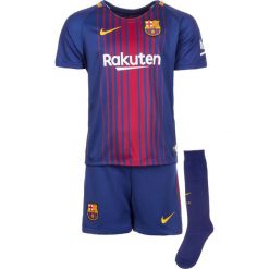 Nike Performance FC BARCELONA HOME SET Krótkie spodenki sportowe deep royal blue / university gold. Niebieskie spodenki chłopięce Nike Performance, z materiału, sportowe. Za 259,00 zł.