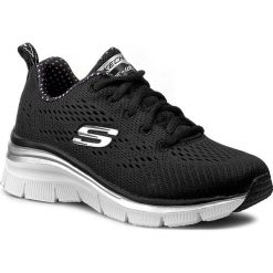 Buty SKECHERS - Statement Piece 12704/BKW Black/White. Czarne buty sportowe damskie Skechers, bez wzorów, z tworzywa sztucznego, sportowe, na fitness i siłownię. Za 299,99 zł.