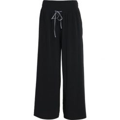 Free People EASY BREEZY WIDE LEG Spodnie treningowe black. Czarne spodnie damskie marki Free People, l, z elastanu. Za 409,00 zł.