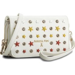 Listonoszki damskie: Torebka PATRIZIA PEPE – 2V7214/A3CR-XS09 Stars White
