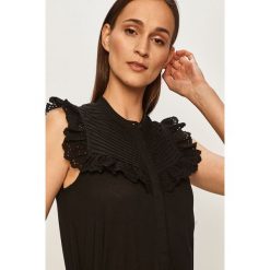 Vero Moda - Bluzka. Białe bluzki damskie Vero Moda, xl, bez wzorów, z bawełny, eleganckie, bez kołnierzyka, bez rękawów. W wyprzedaży za 69,90 zł.