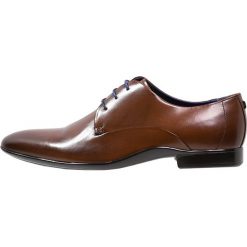 Azzaro OUTINO Eleganckie buty cognac. Brązowe buty wizytowe męskie Azzaro, z materiału, na sznurówki. Za 619,00 zł.