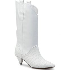 Kozaki L37 - Uptown Girl S9SS49 Biały. Białe kozaki damskie L37, ze skóry, bez obcasa, na obcasie, bez zapięcia. Za 899,00 zł.