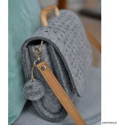 Torebki i plecaki damskie: Mała szara filcowa torebka Felt&Wood limitowana