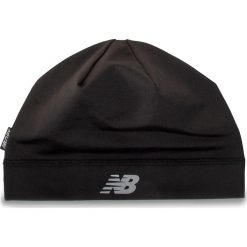 Czapka NEW BALANCE - MH934315BSI Black. Czarne czapki męskie New Balance, na zimę, bez wzorów, z poliesteru. Za 89,00 zł.