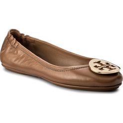 Baleriny TORY BURCH - Minnie Travel Ballet With Metal Logo 32880 Royal Tan/Gold 232. Pomarańczowe baleriny damskie Tory Burch, bez wzorów, ze skóry, klasyczne, bez obcasa. Za 999,00 zł.