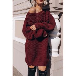 Sweter damski GORZA BORDO. Czerwone bluzy damskie Sweter damski GORZA BORDO, uniwersalny, bez wzorów, bez rękawów, bez kaptura. W wyprzedaży za 79,00 zł.