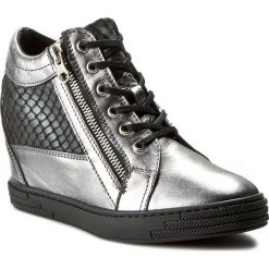 Sneakersy OLEKSY - 1960/A92/A82/000/000 Srebro/Szary Wąż. Szare półbuty damskie Oleksy, ze skóry. W wyprzedaży za 269,00 zł.