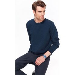 Sweter męski z okrągłym dekoltem. Niebieskie swetry męskie Top Secret, m, bez wzorów, z jeansu, klasyczne, z okrągłym kołnierzem, bez kaptura. Za 79,99 zł.